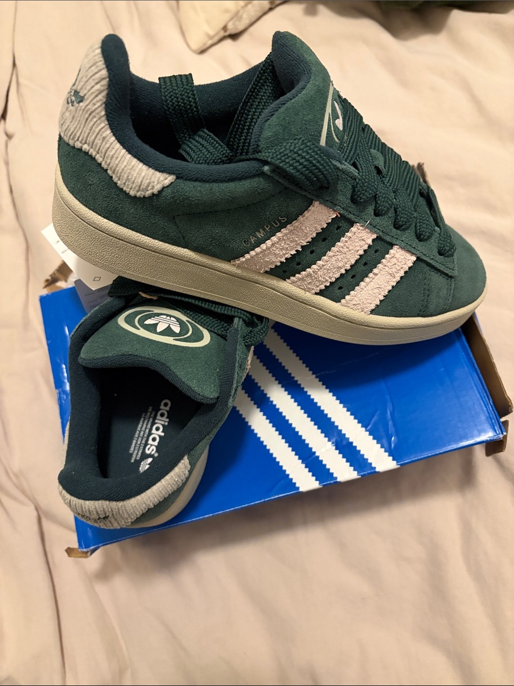 adidas women’s Campus 00 Suede Sneakers mineral green & sandy pink